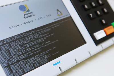 Vídeo não prova que sistema da urna eletrônica pode ser fraudado 